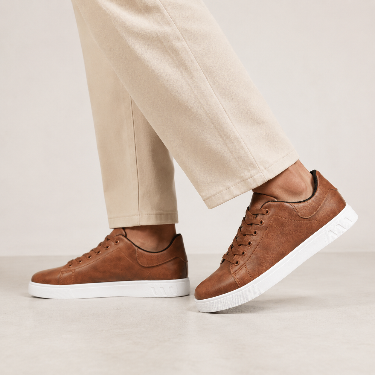 Men’s Lace-Up Casual Sneakers